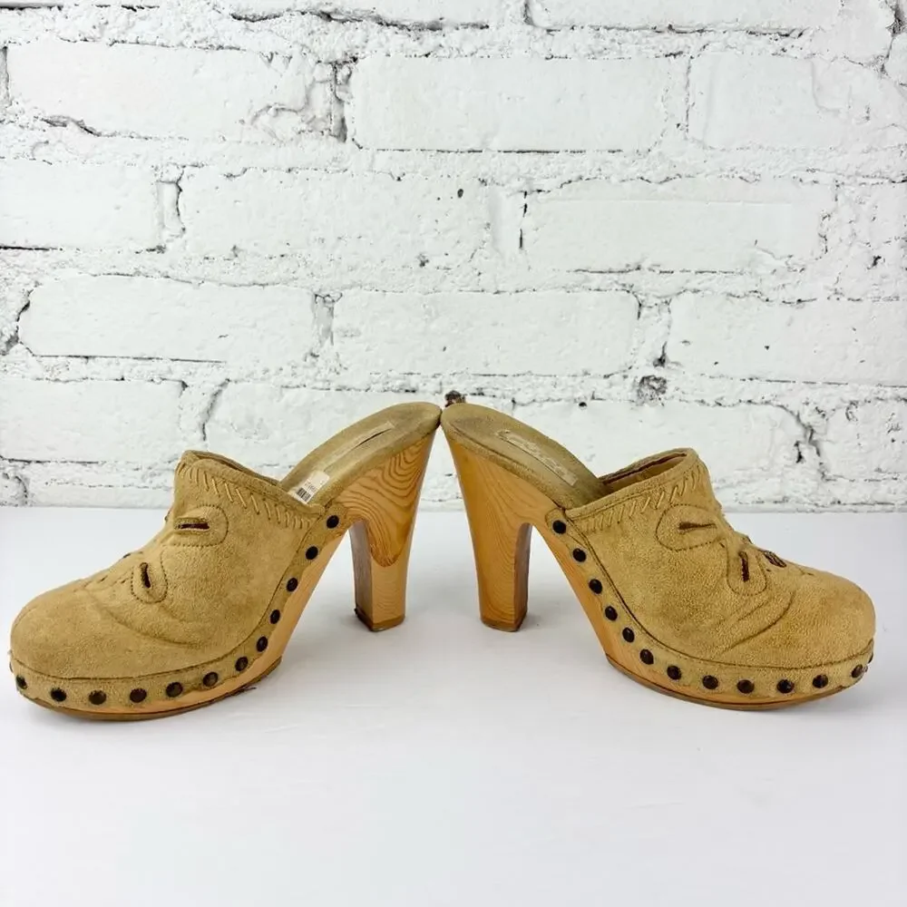 Vintage 90’s Y2K Pulse Platform Grommet Wooden Heels